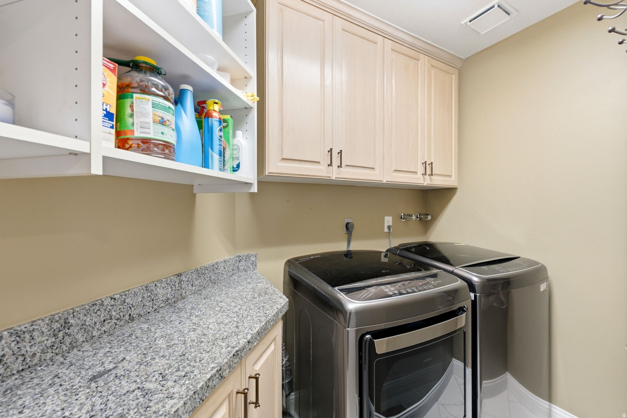 WILSHIRE ESTATES - Residential