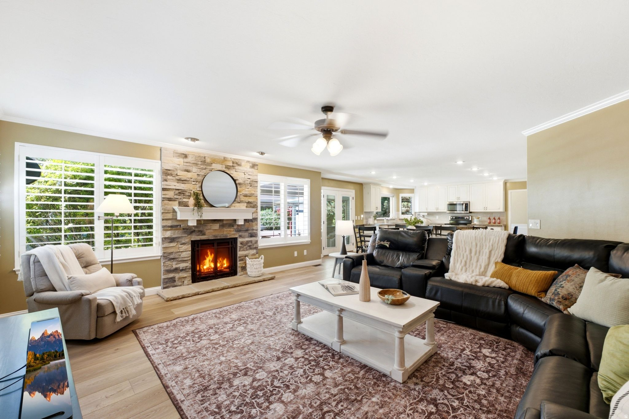 WILSHIRE ESTATES - Residential