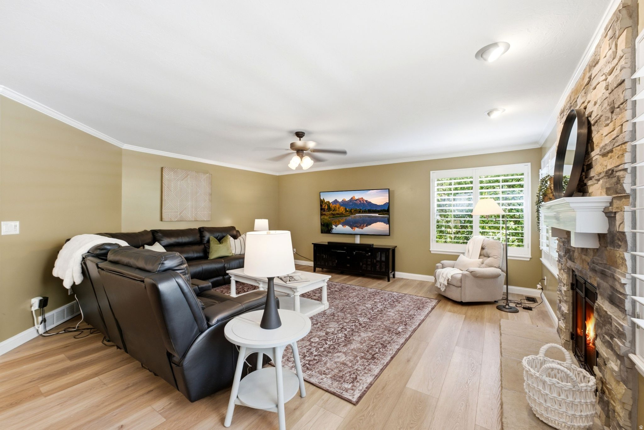 WILSHIRE ESTATES - Residential