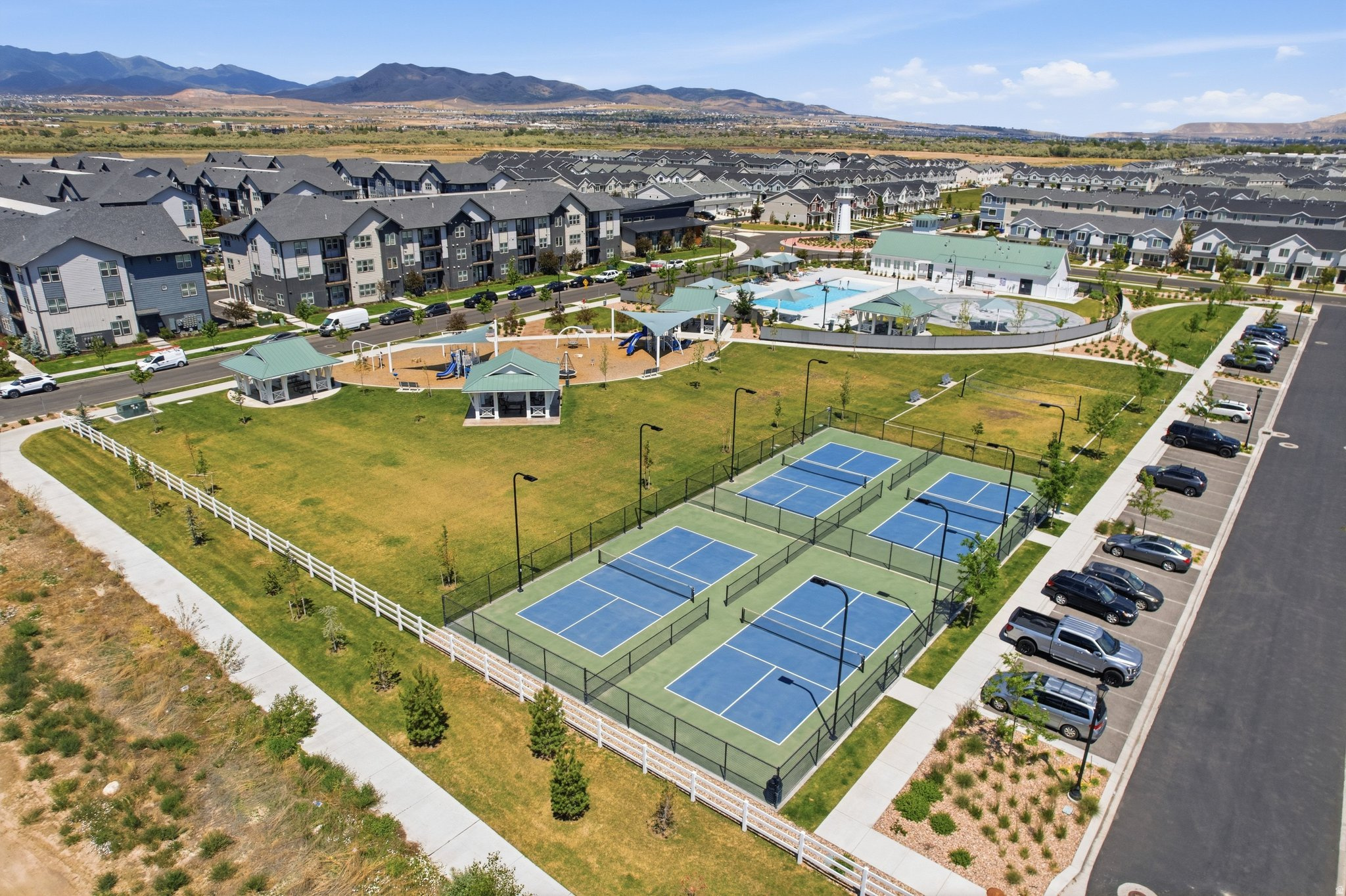 NORTHSHORE - Residential