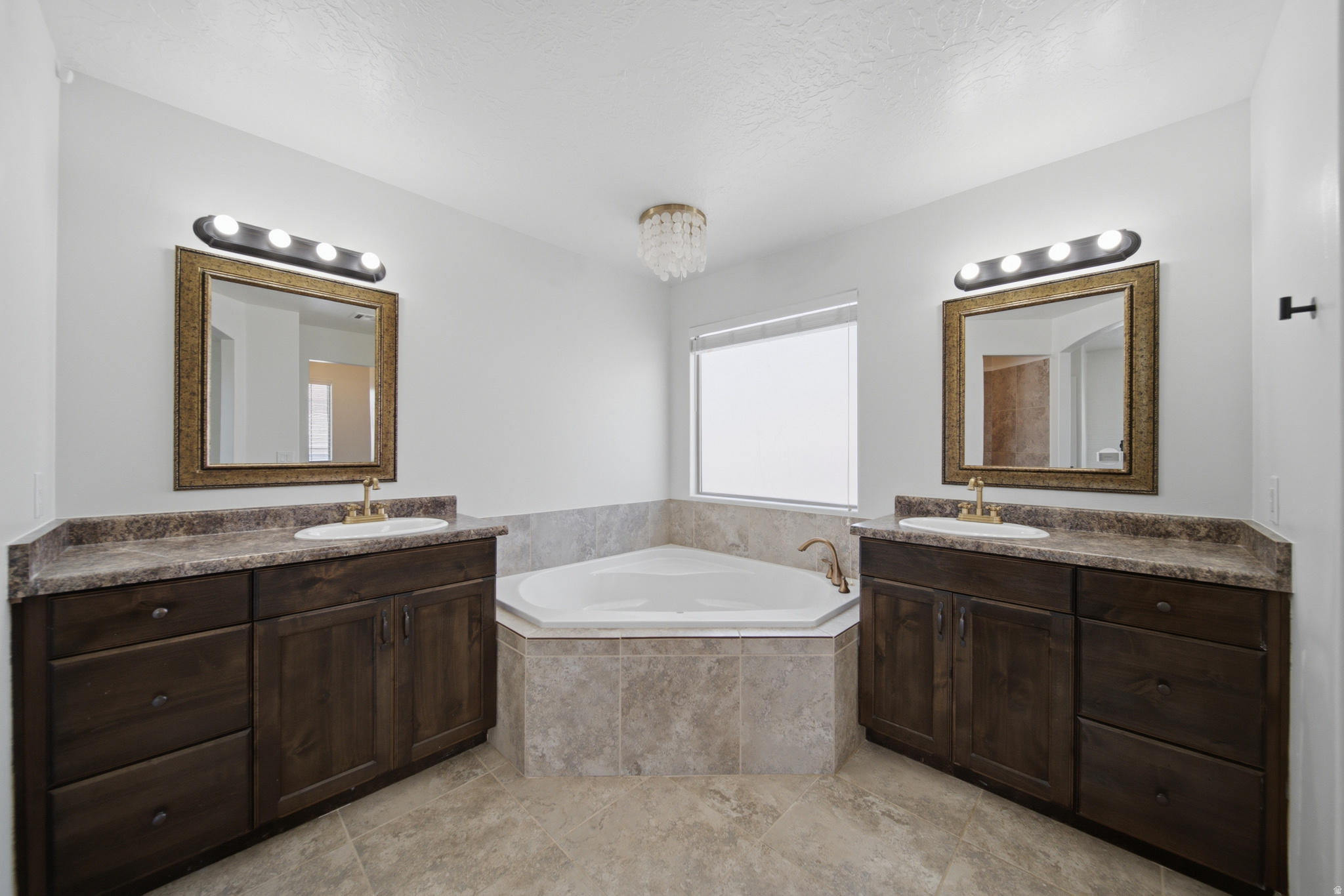 SILKWOOD PH 5 - Residential