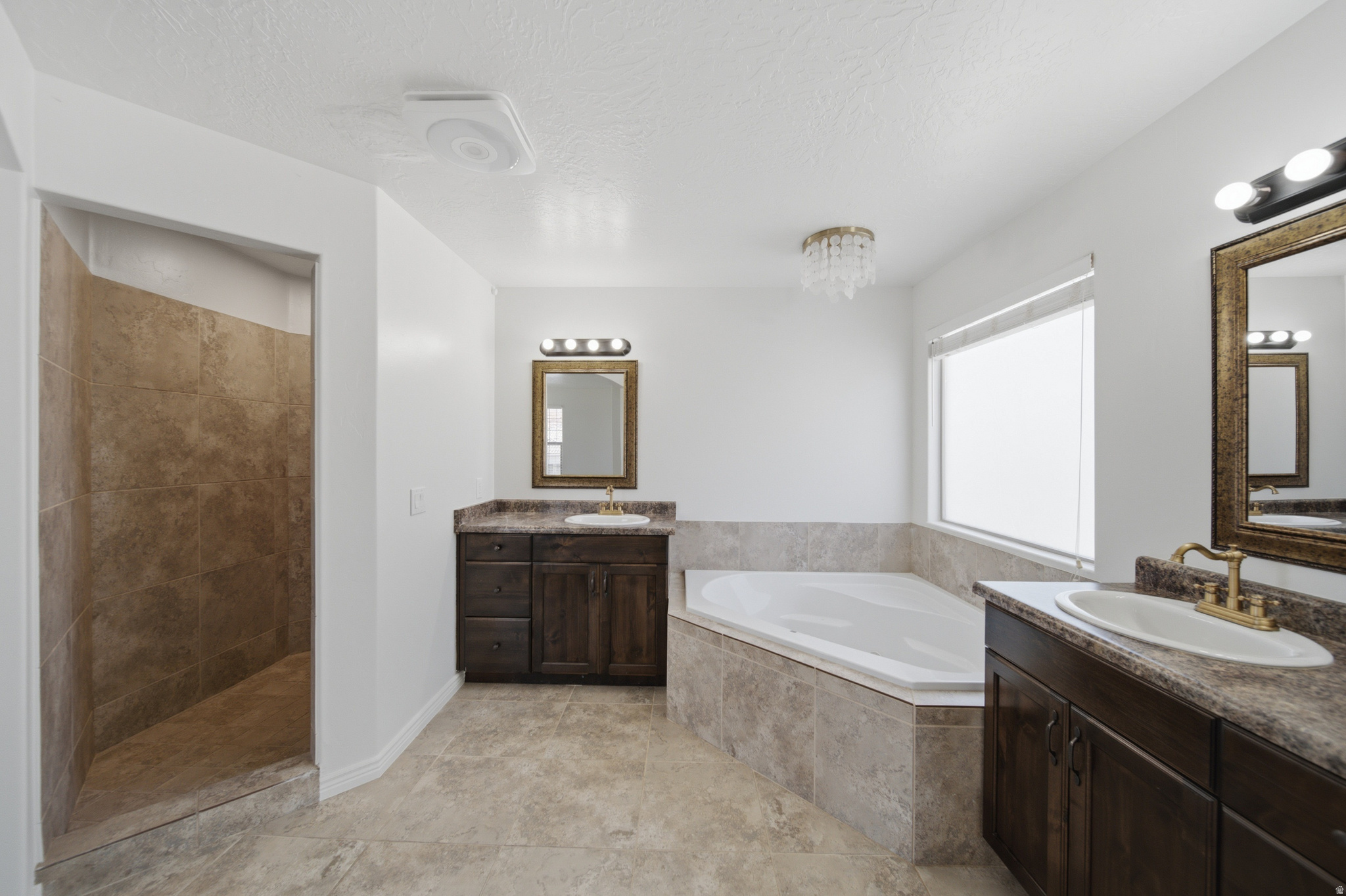 SILKWOOD PH 5 - Residential