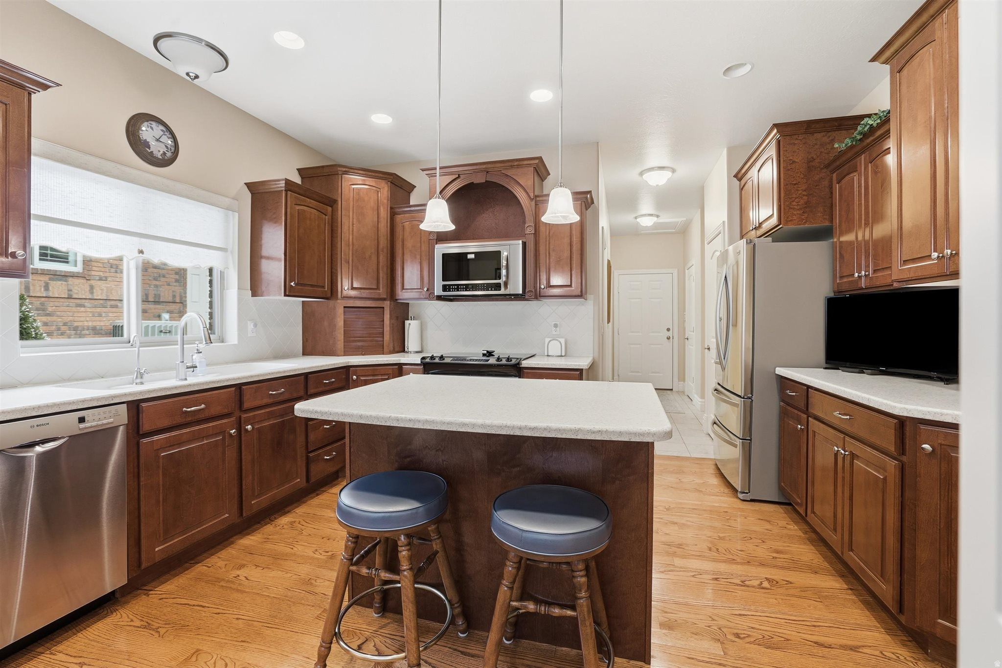 HAMPTONS ON THE GREEN - Residential