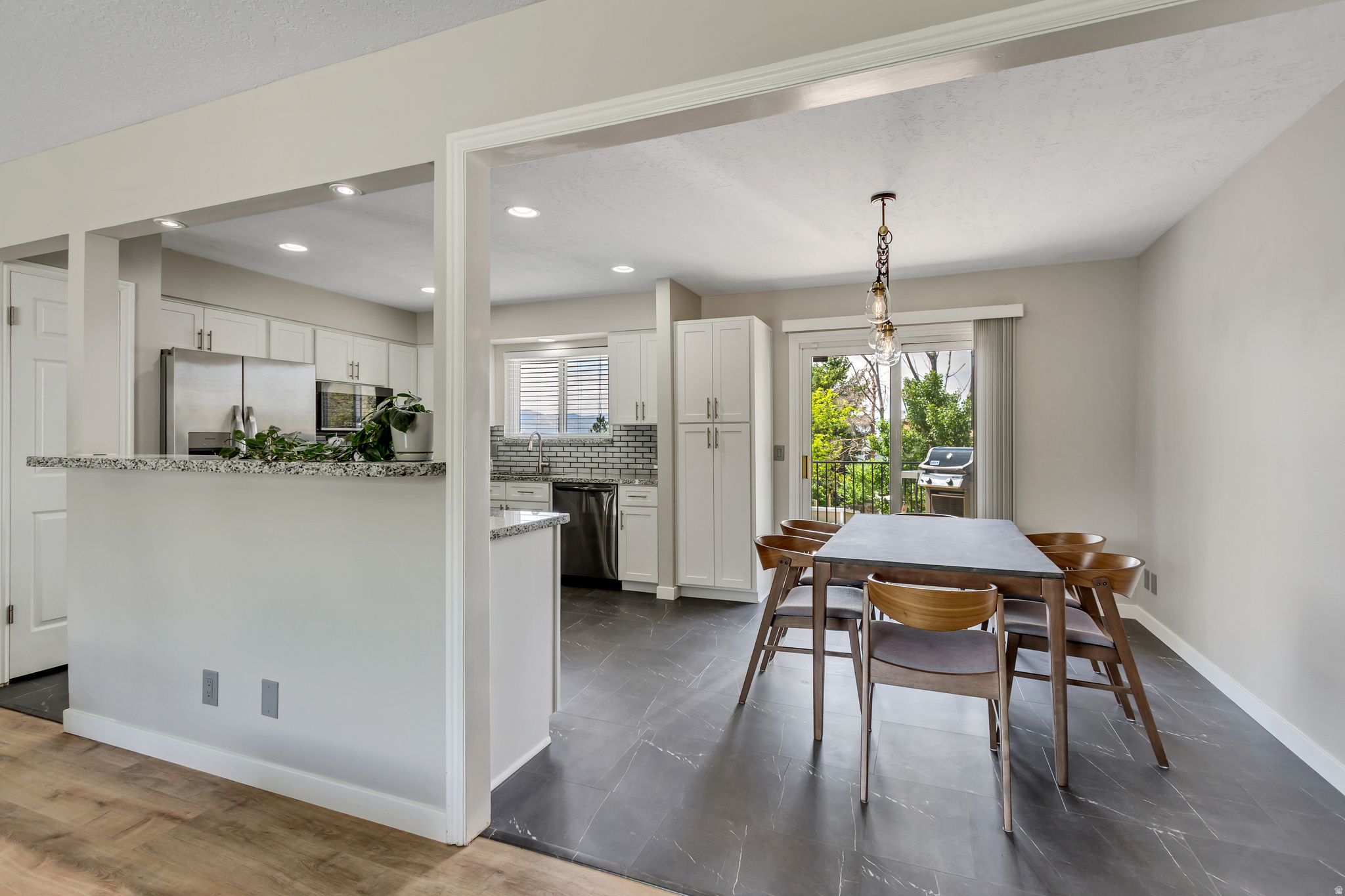 EASTRIDGE - Residential