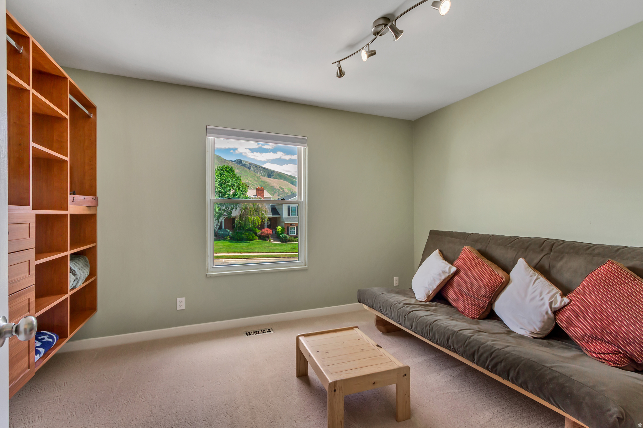 EASTRIDGE - Residential