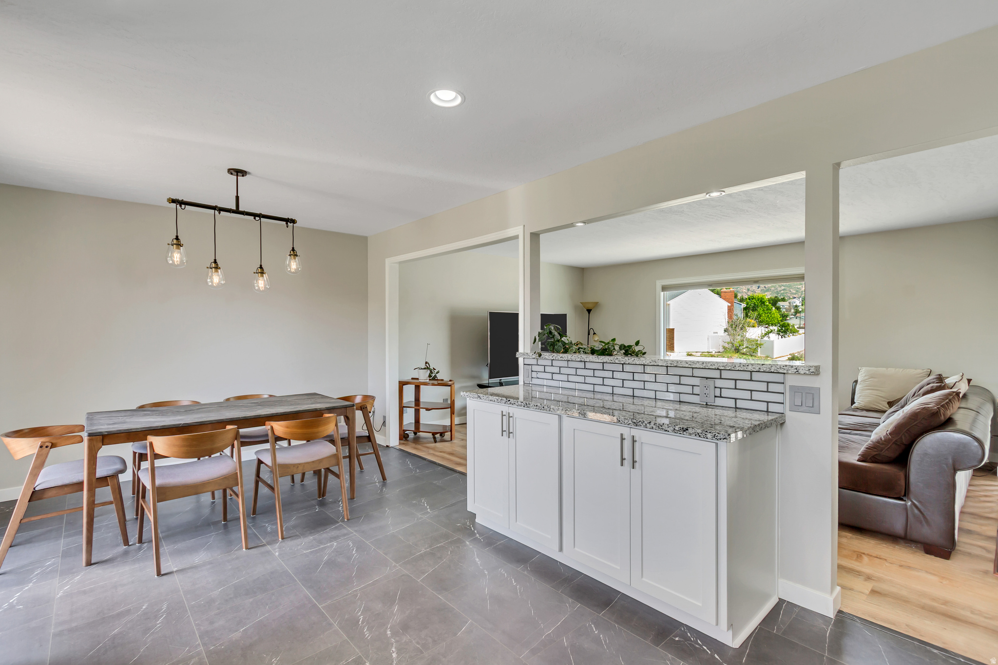 EASTRIDGE - Residential