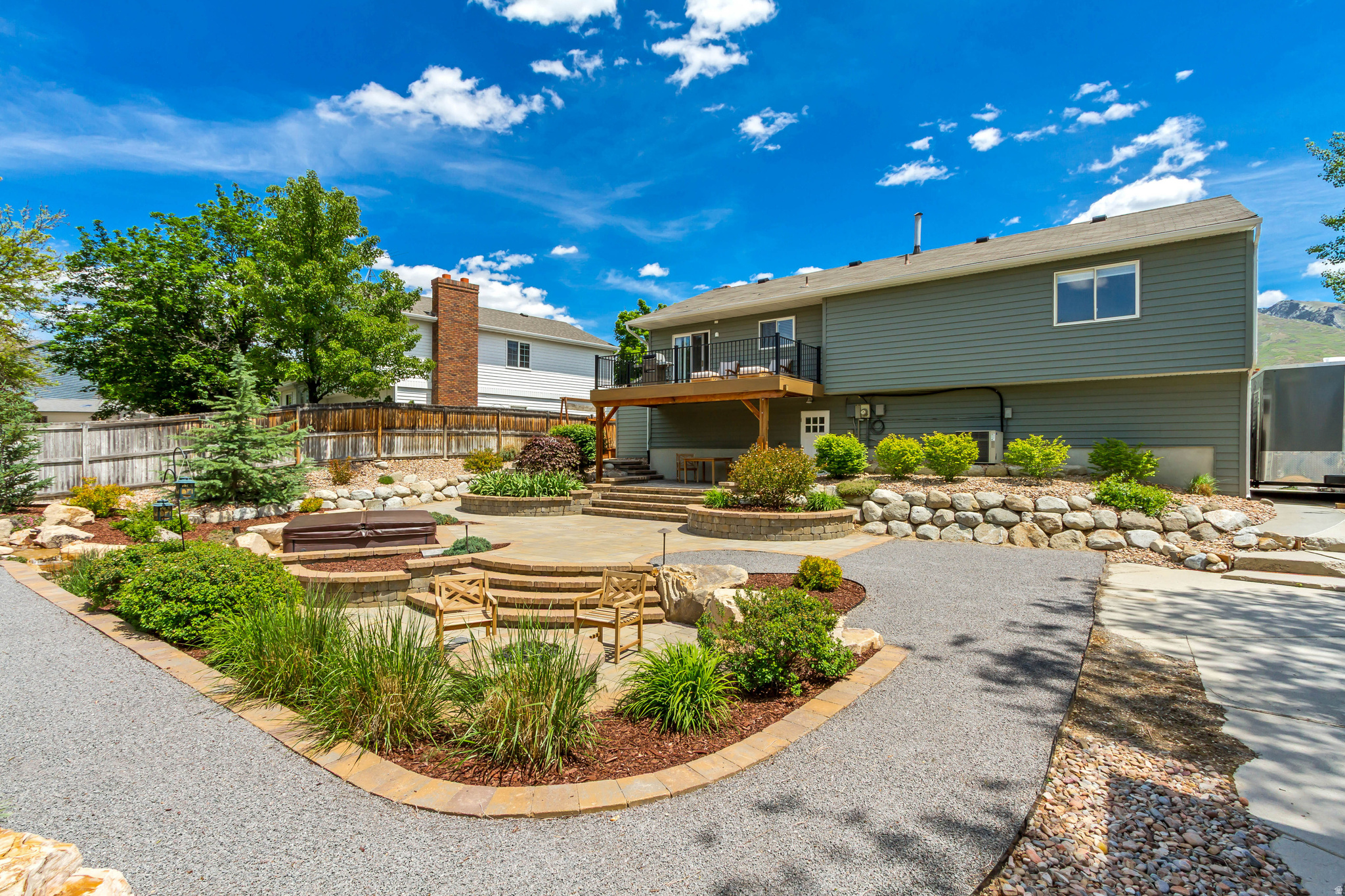 EASTRIDGE - Residential