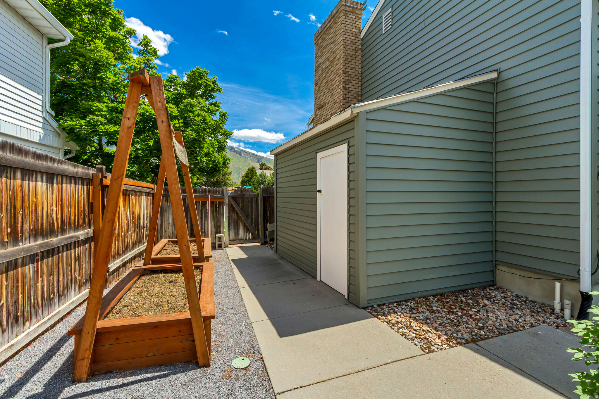 EASTRIDGE - Residential