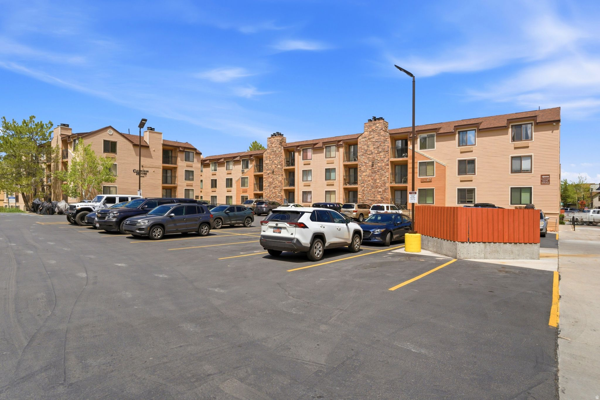 CARRIAGE HOUSE CONDOMINIUMS - Residential