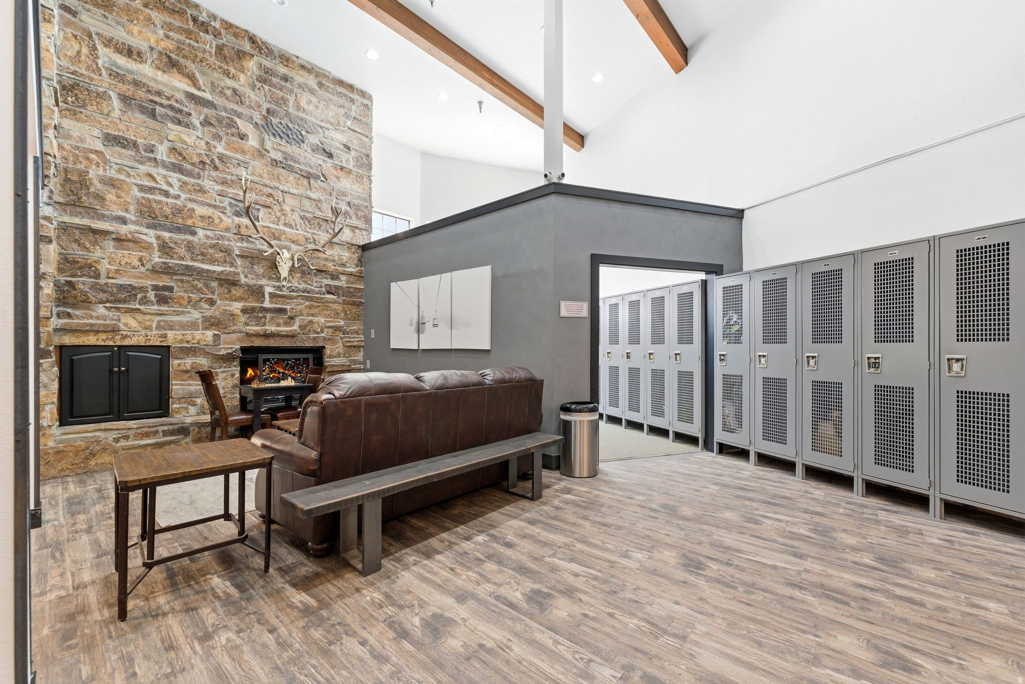 CARRIAGE HOUSE CONDOMINIUMS - Residential