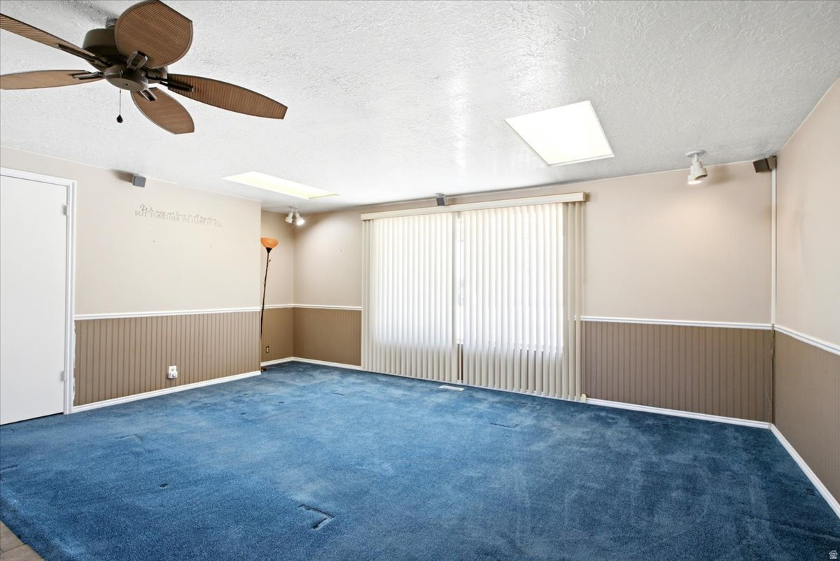 GOLDEN ACRES - Residential
