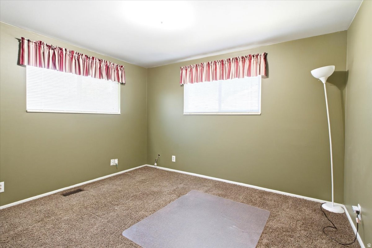 GOLDEN ACRES - Residential
