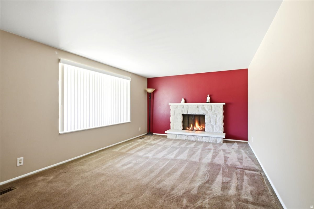 GOLDEN ACRES - Residential