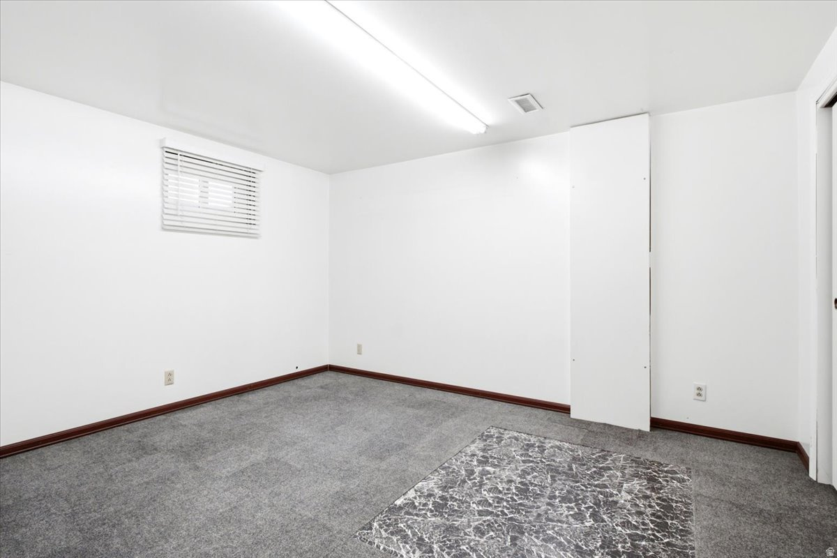 GOLDEN ACRES - Residential