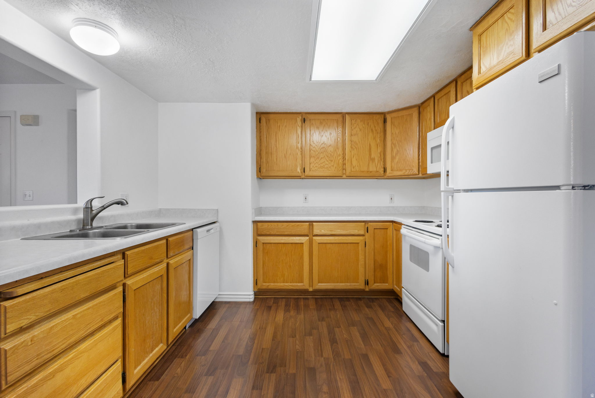 WESTON CONDO - Residential Lease