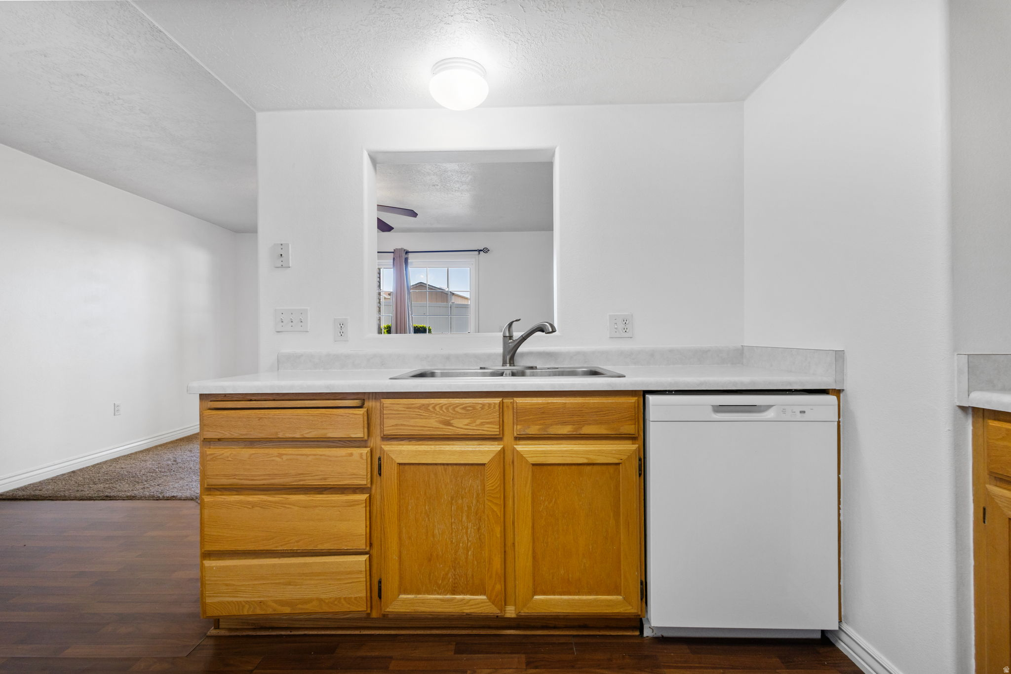 WESTON CONDO - Residential Lease
