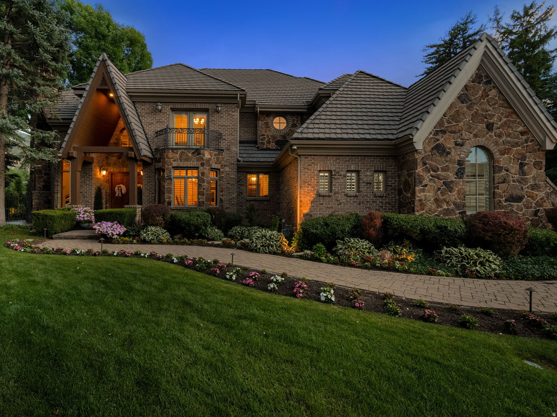 WOODS - Residential