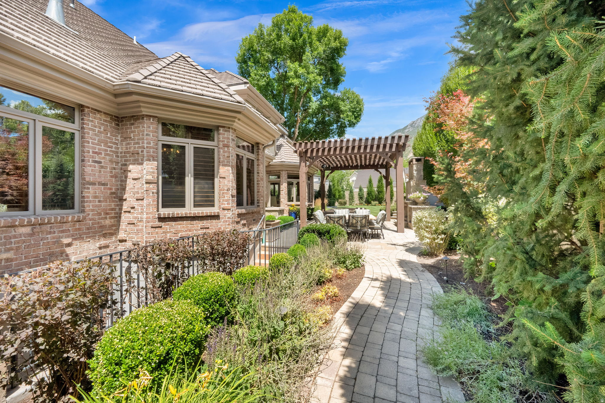 WOODS - Residential
