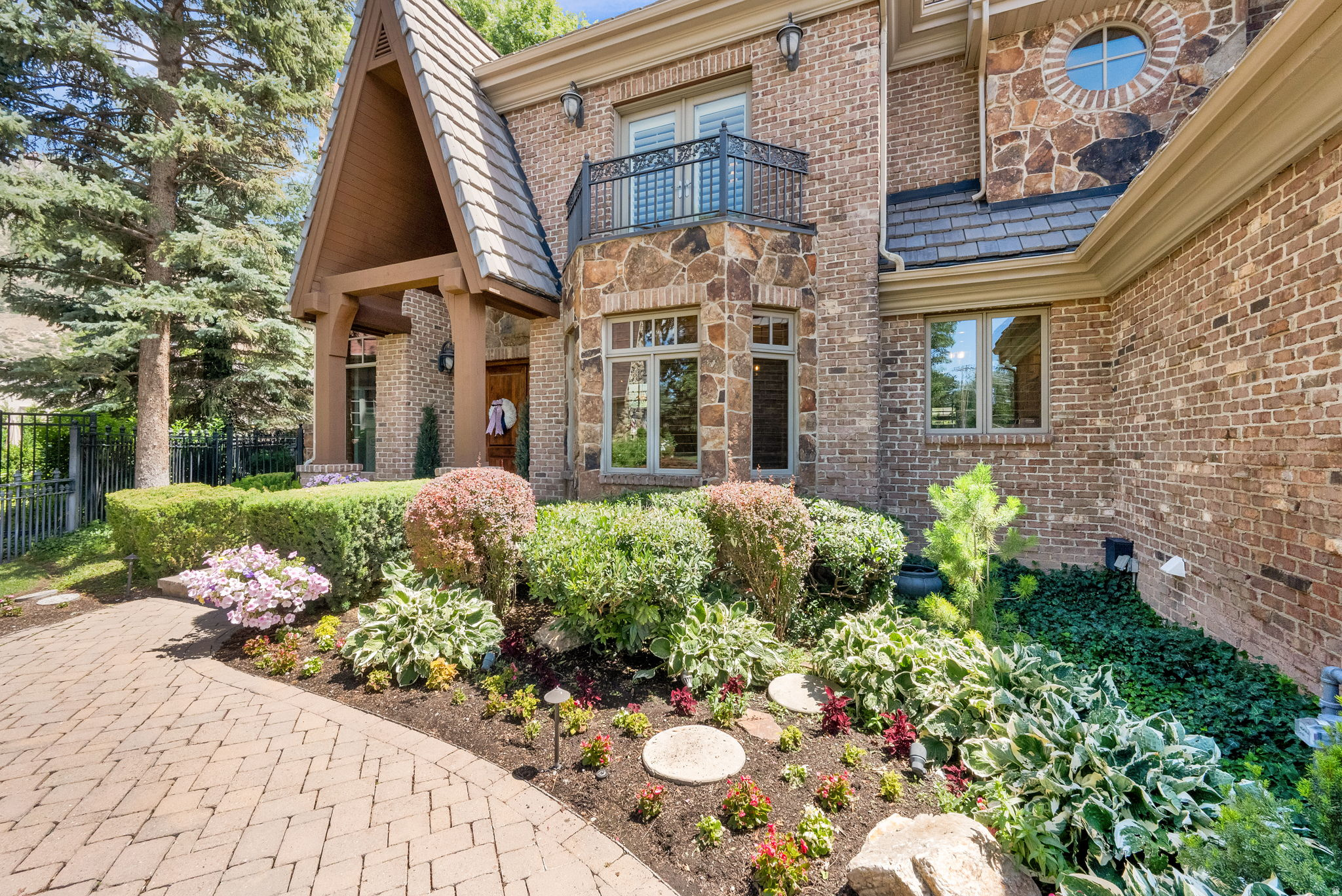 WOODS - Residential