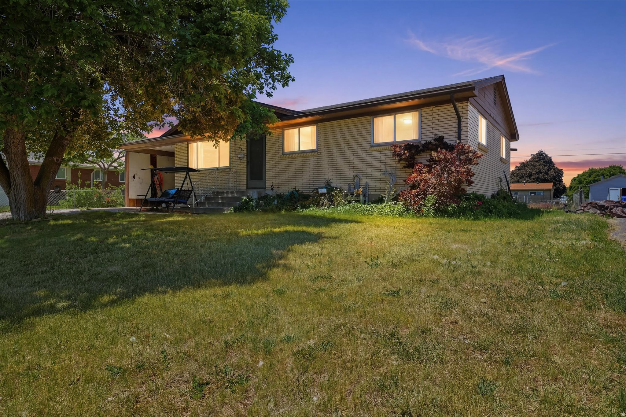 SANDALLWOOD ACRES - Residential