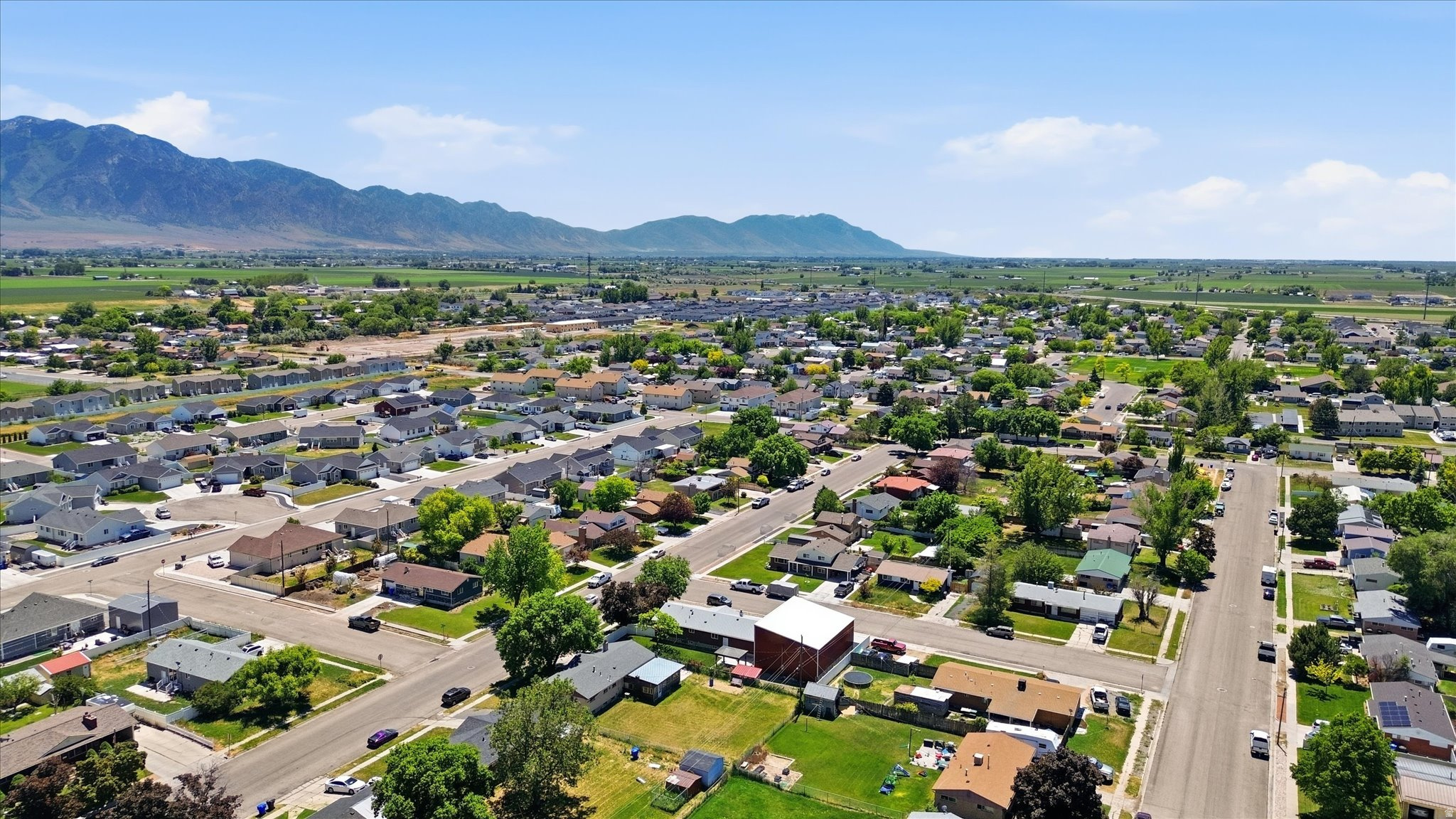 SANDALLWOOD ACRES - Residential