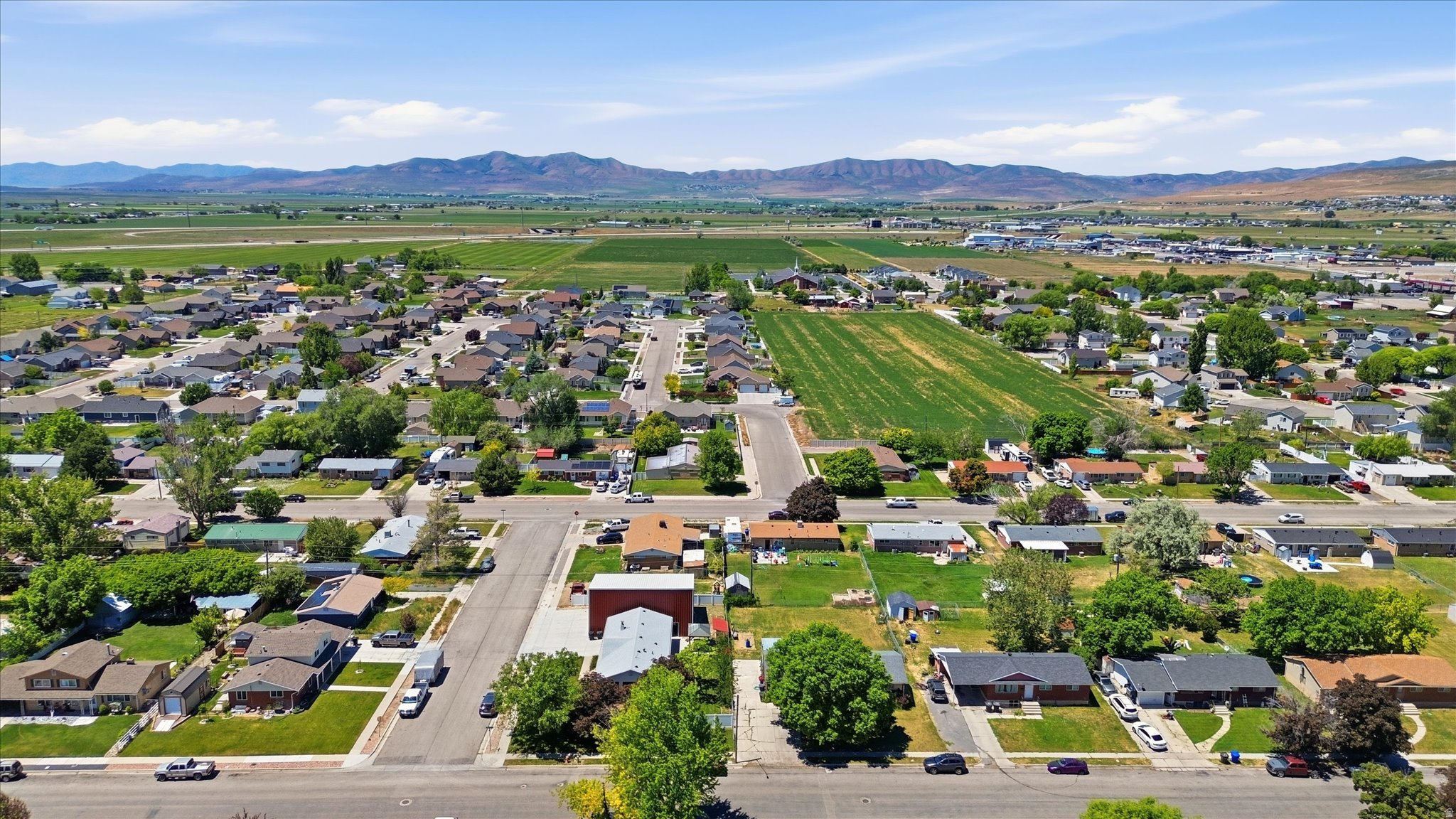 SANDALLWOOD ACRES - Residential