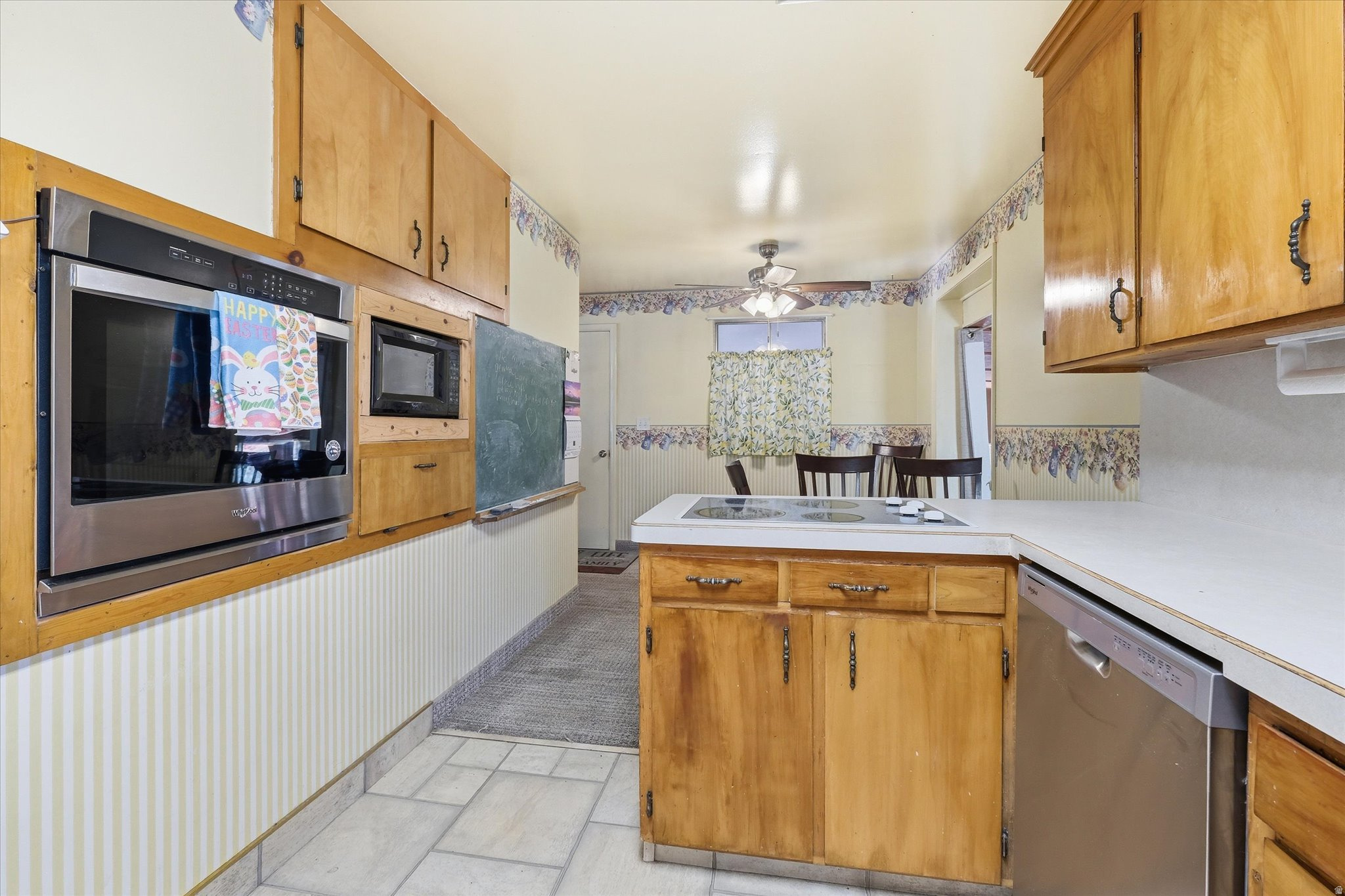 SANDALLWOOD ACRES - Residential