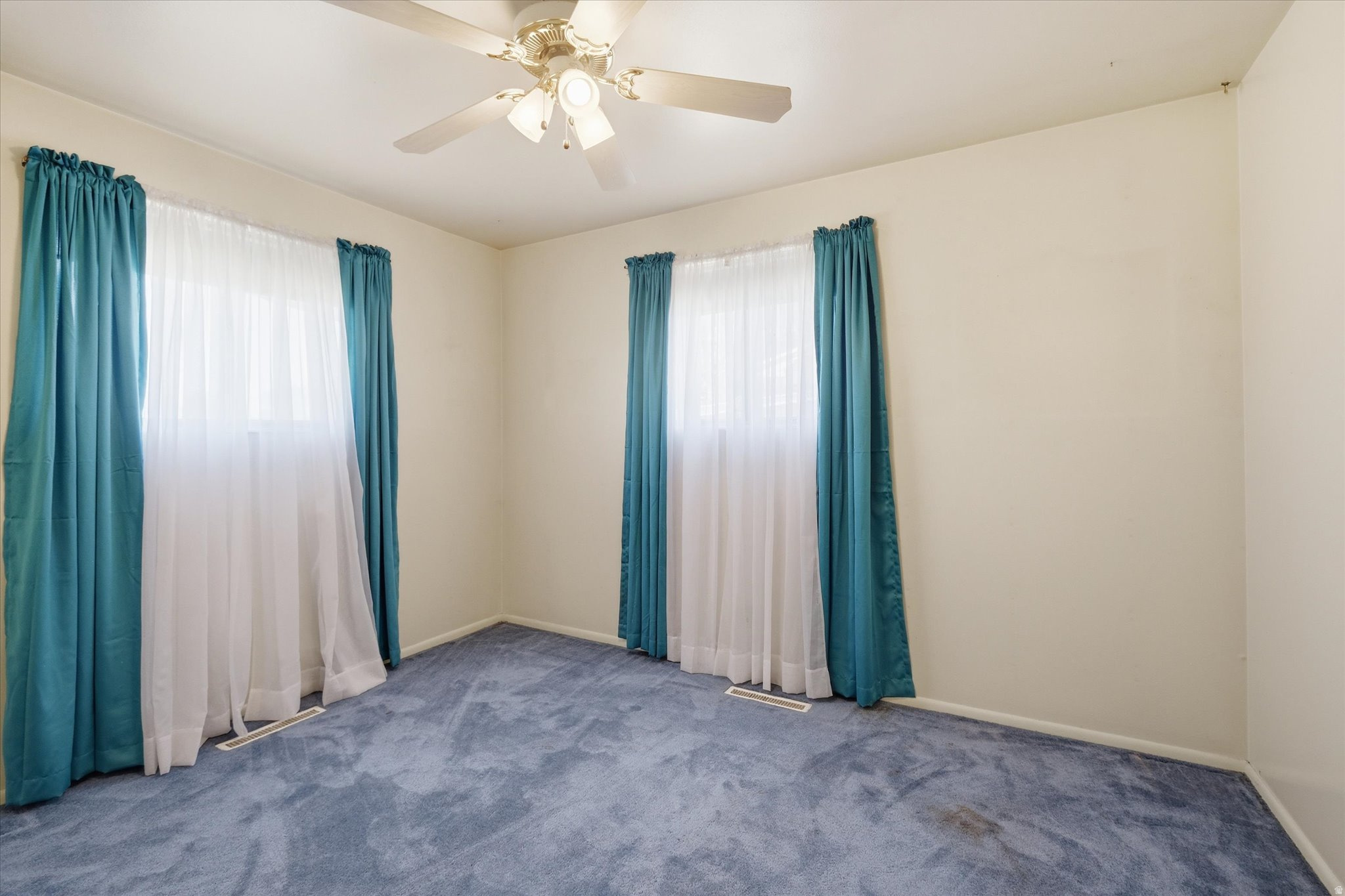 SANDALLWOOD ACRES - Residential