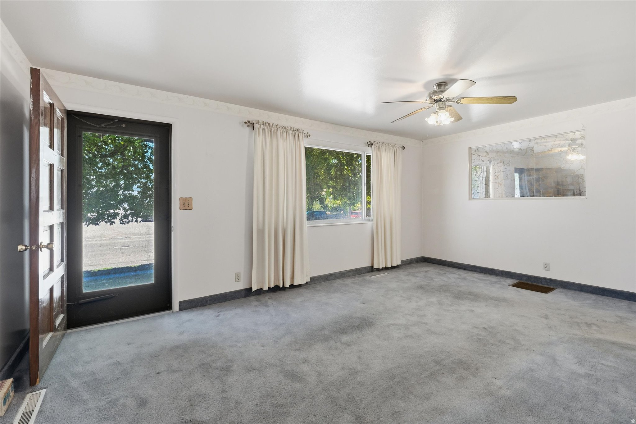 SANDALLWOOD ACRES - Residential