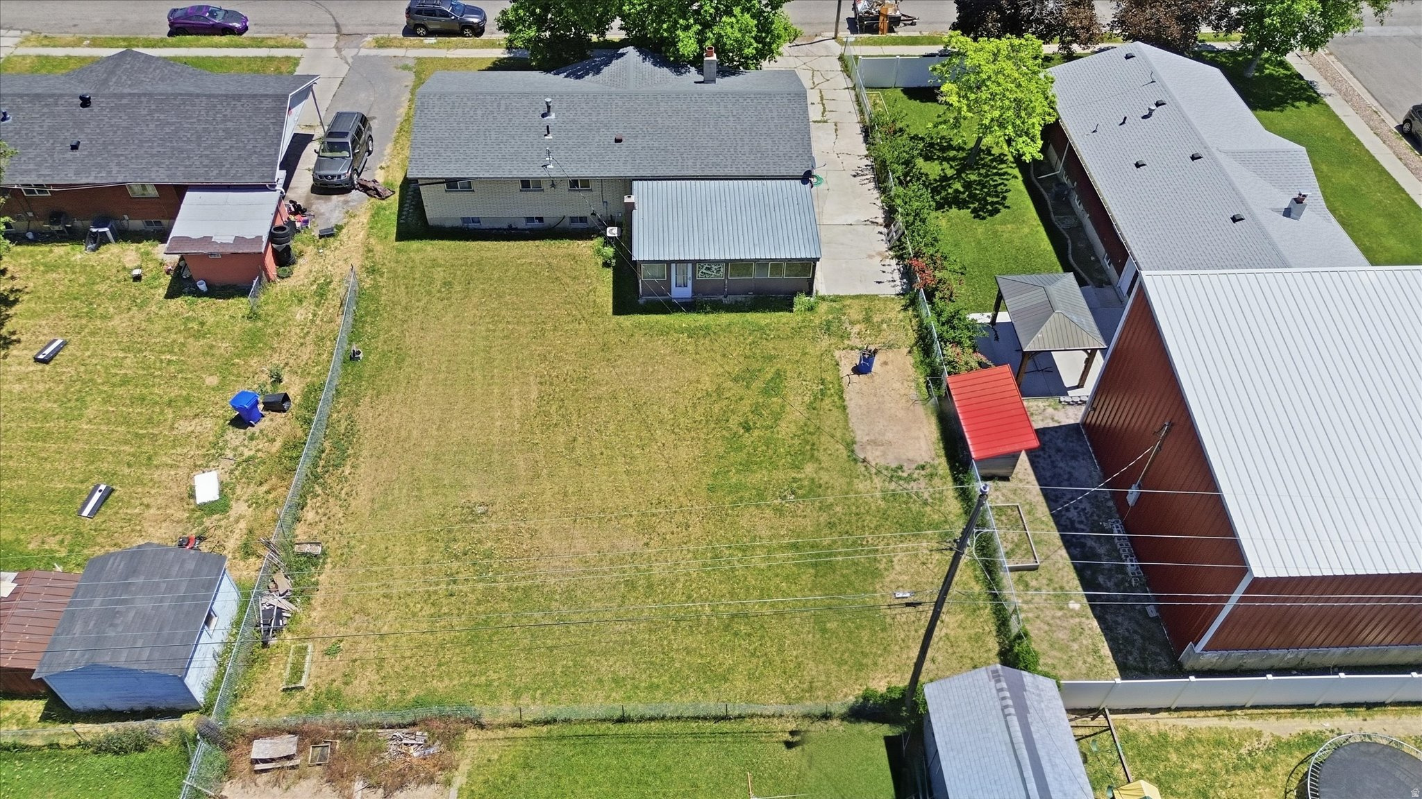 SANDALLWOOD ACRES - Residential
