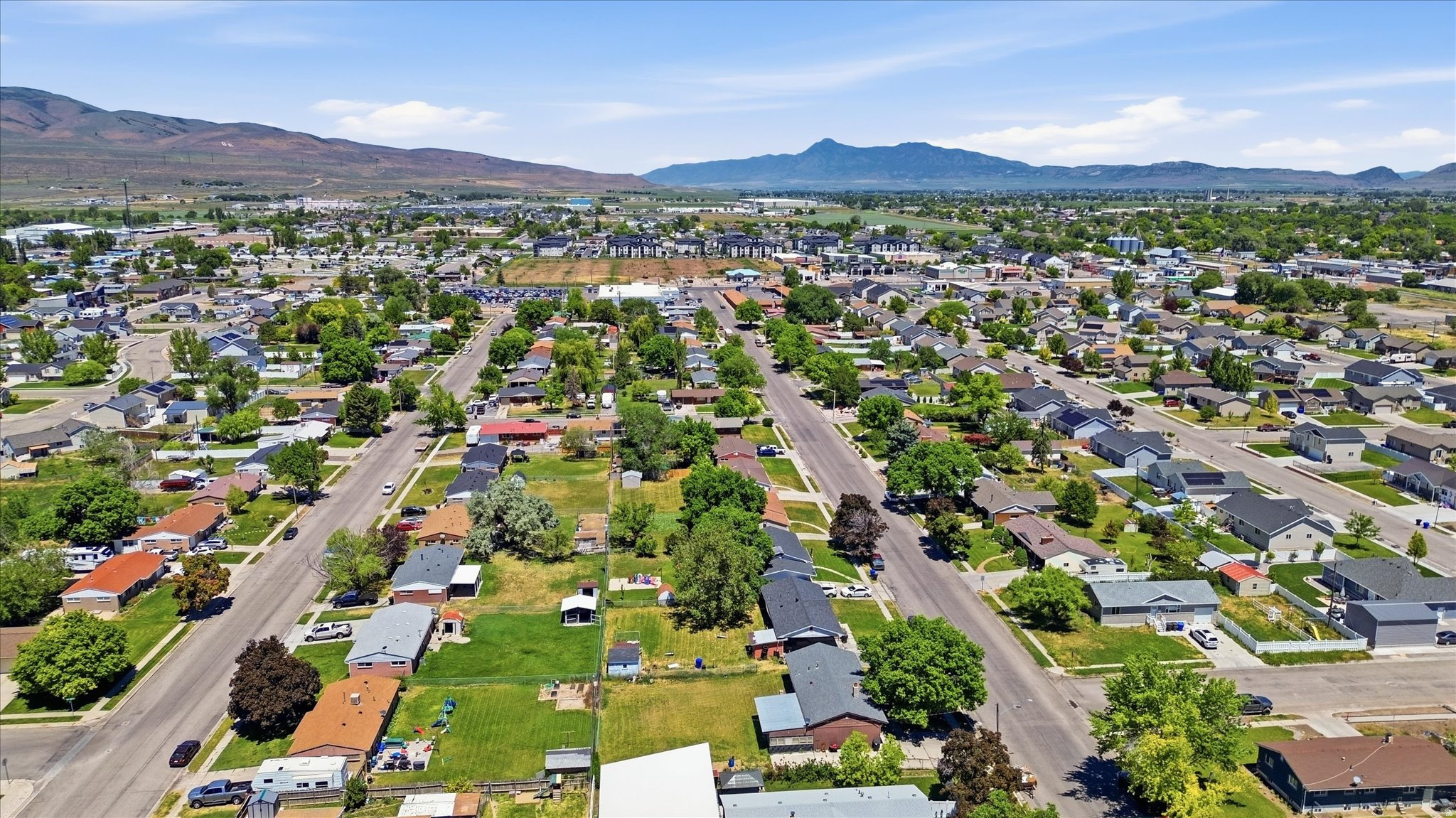 SANDALLWOOD ACRES - Residential