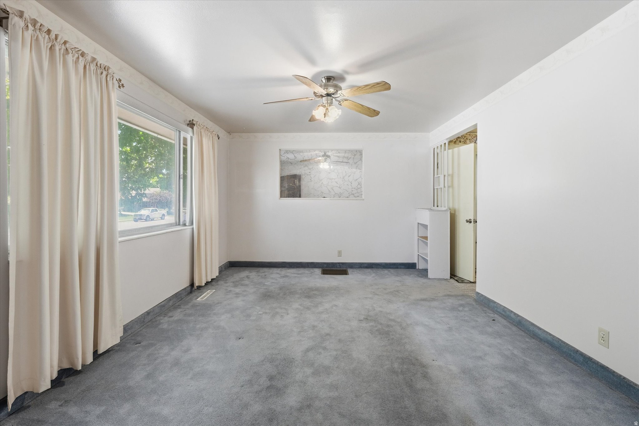 SANDALLWOOD ACRES - Residential