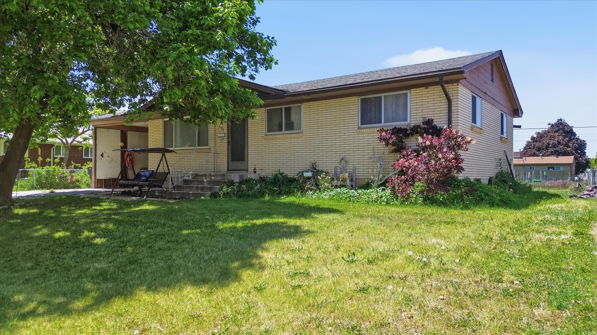 SANDALLWOOD ACRES - Residential