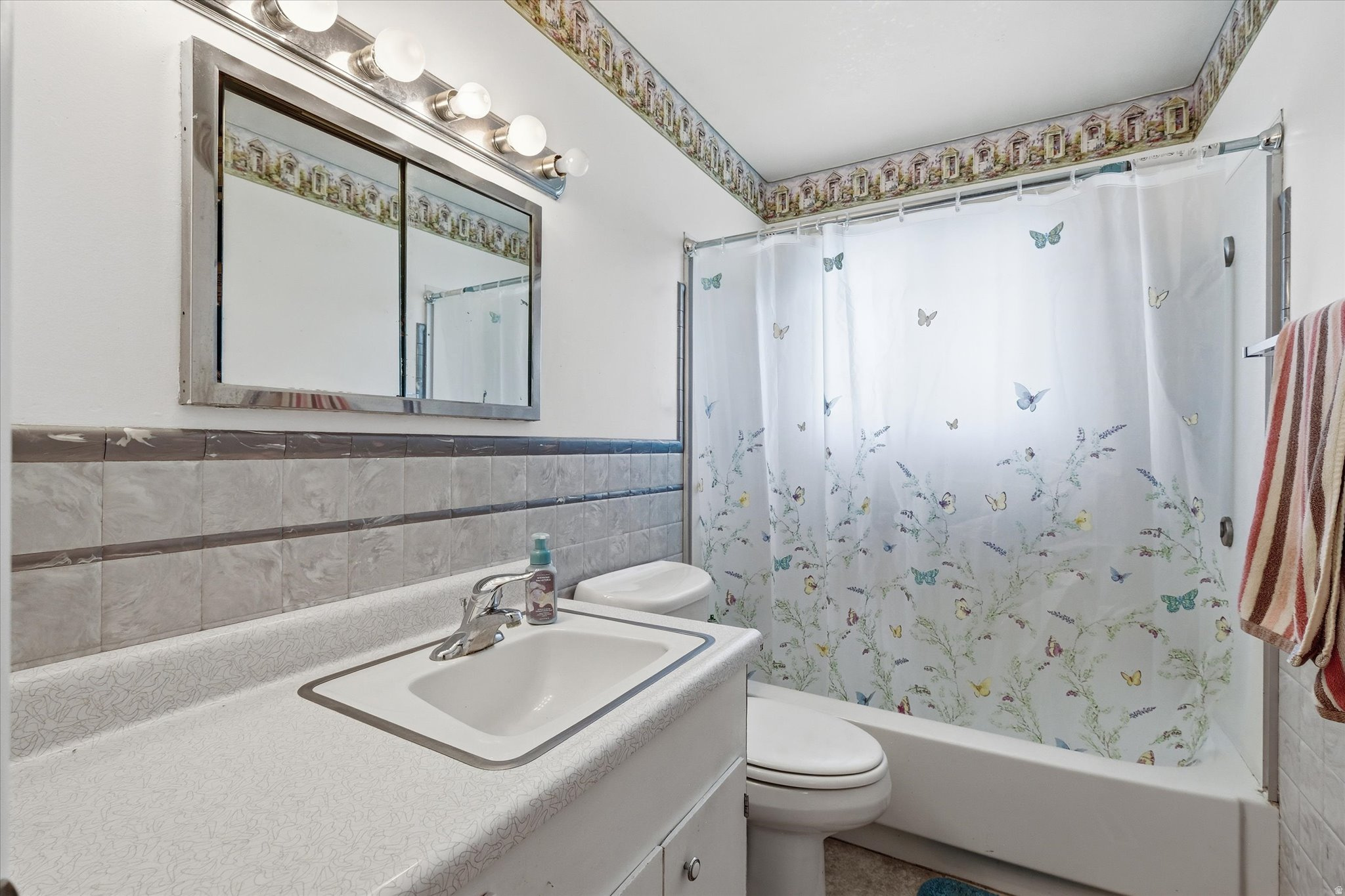 SANDALLWOOD ACRES - Residential