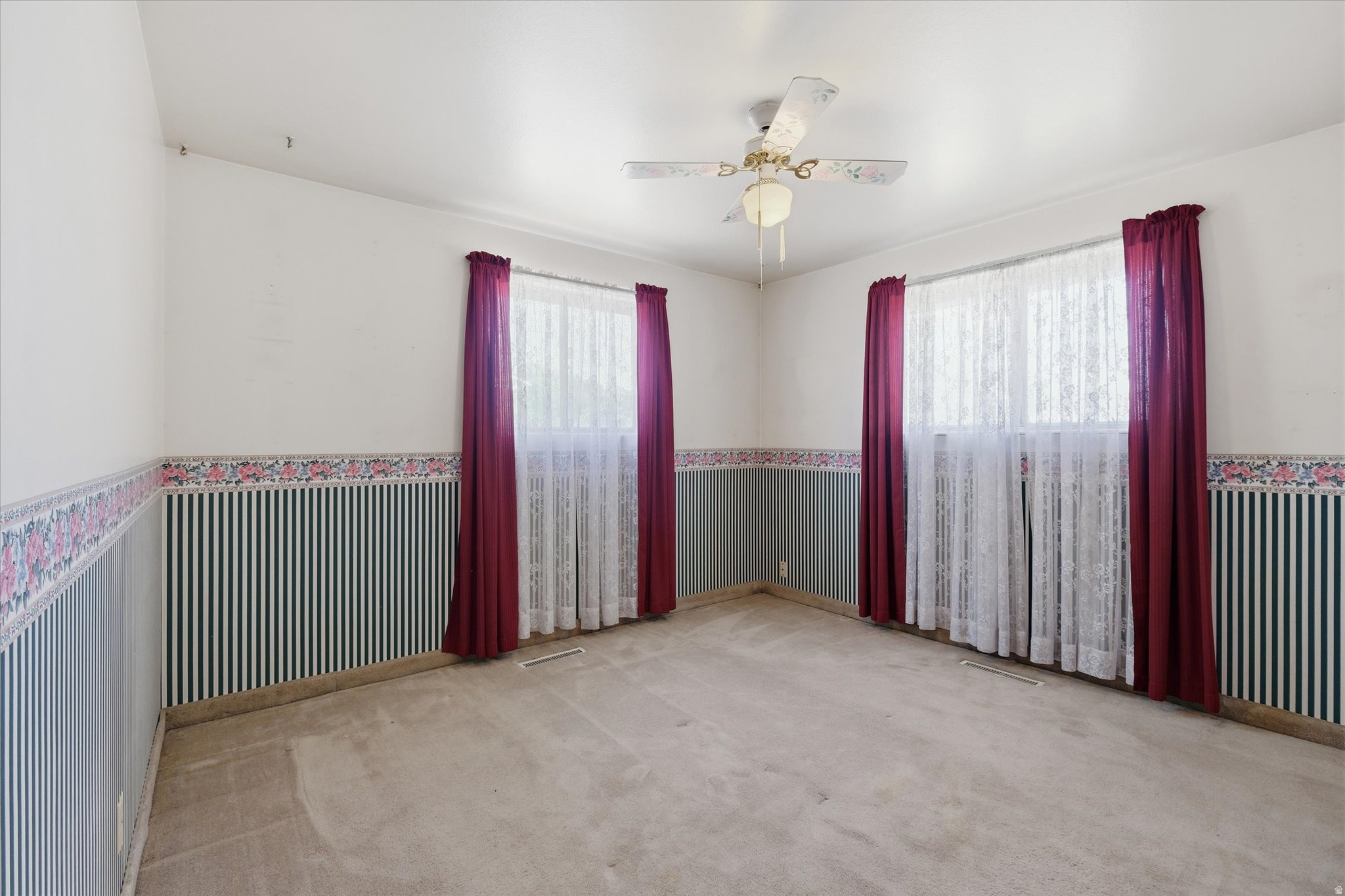 SANDALLWOOD ACRES - Residential
