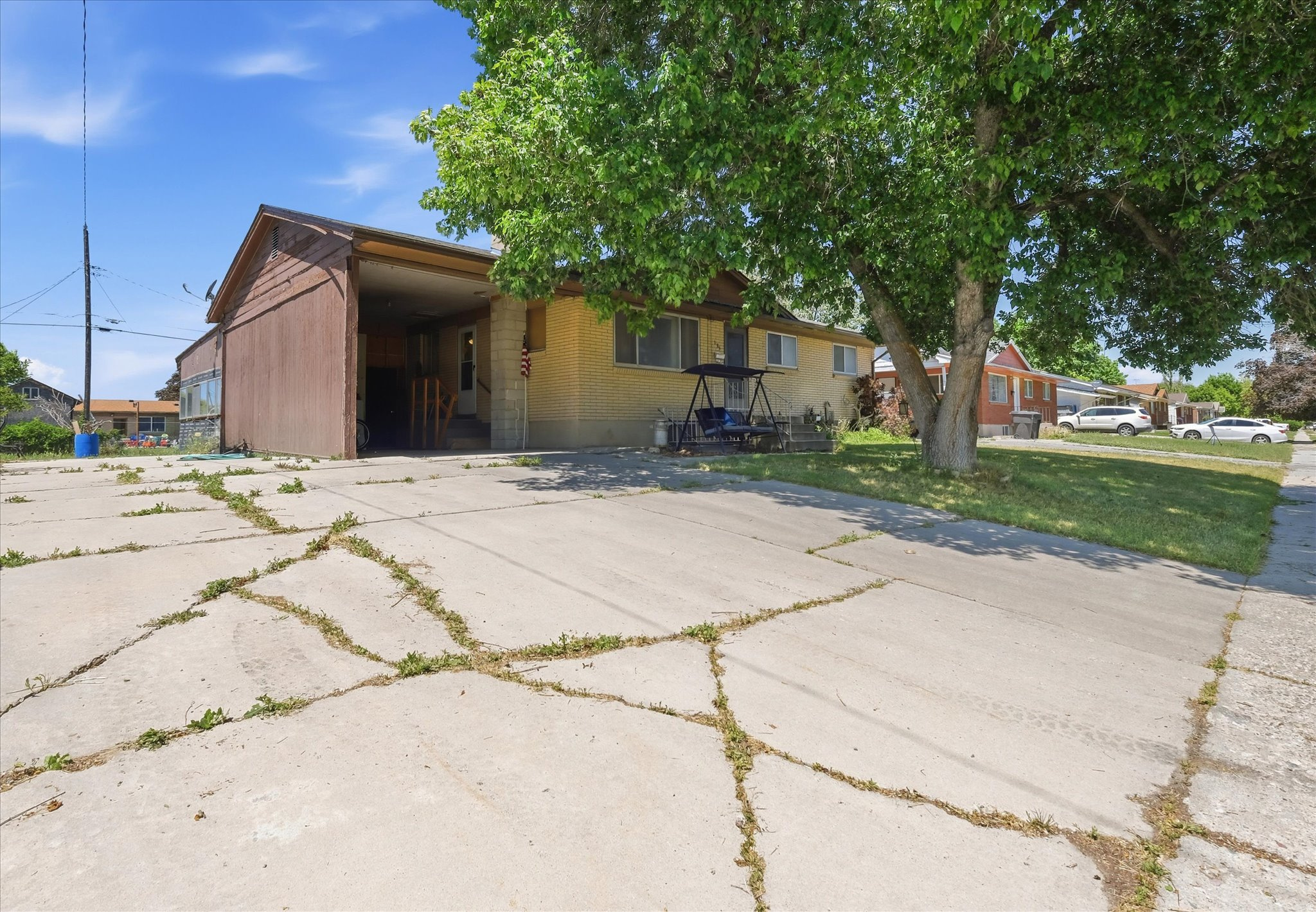 SANDALLWOOD ACRES - Residential
