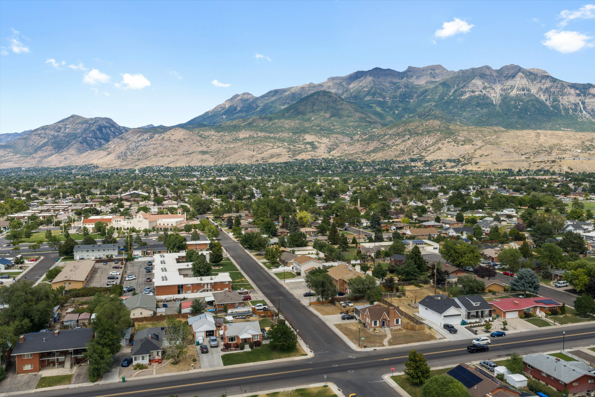 CHATEAU TOWNHOMES - Residential