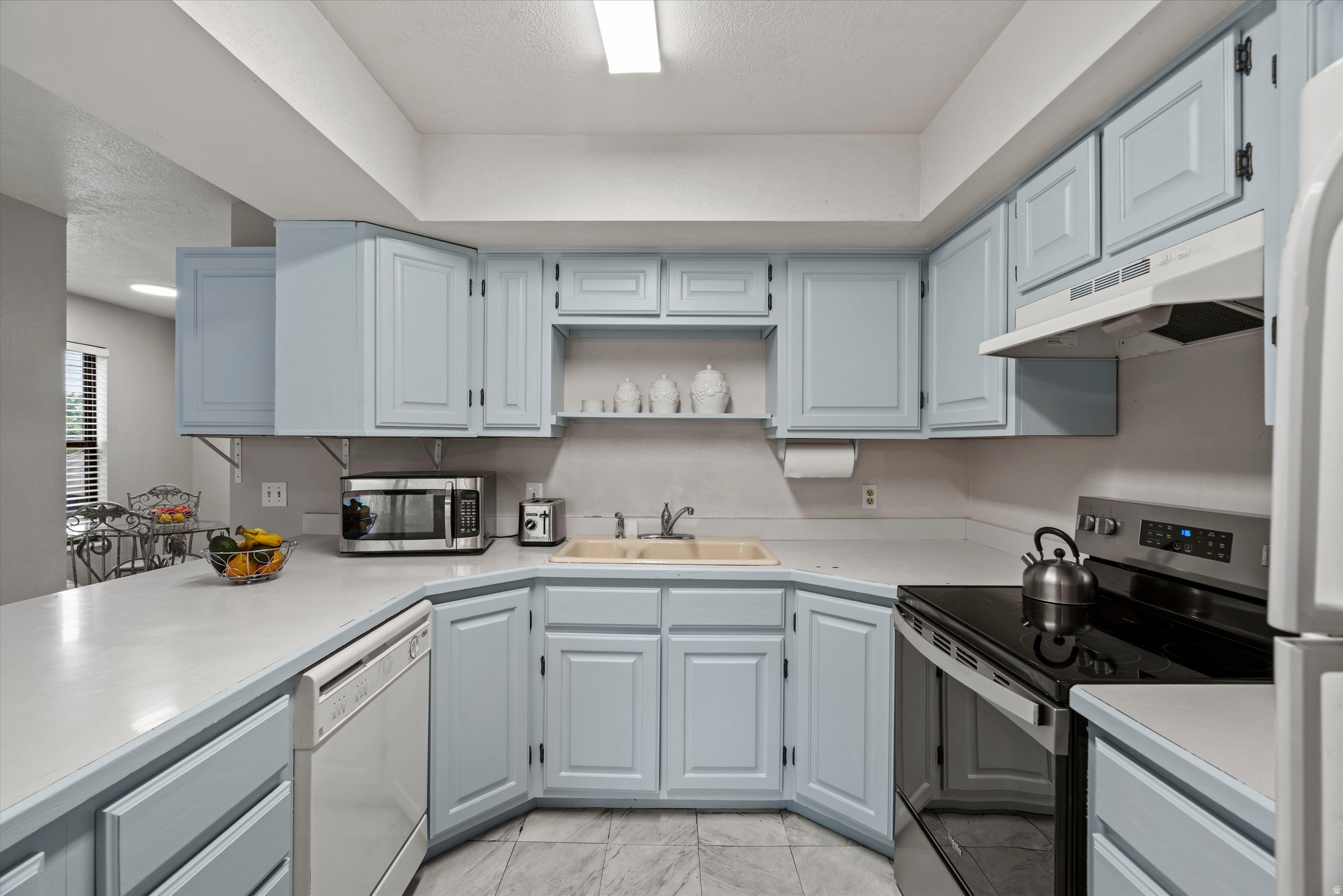 CHATEAU TOWNHOMES - Residential