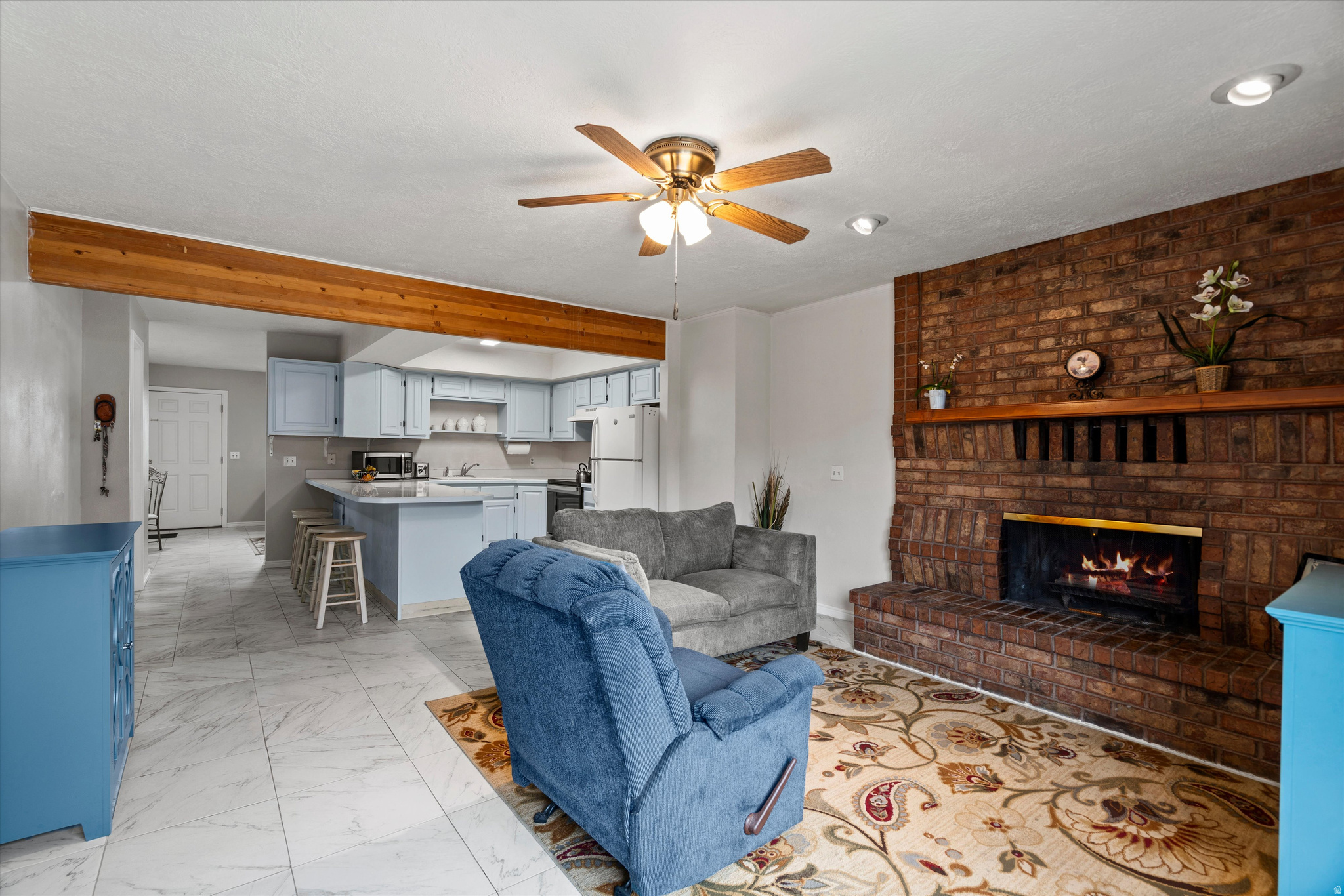 CHATEAU TOWNHOMES - Residential
