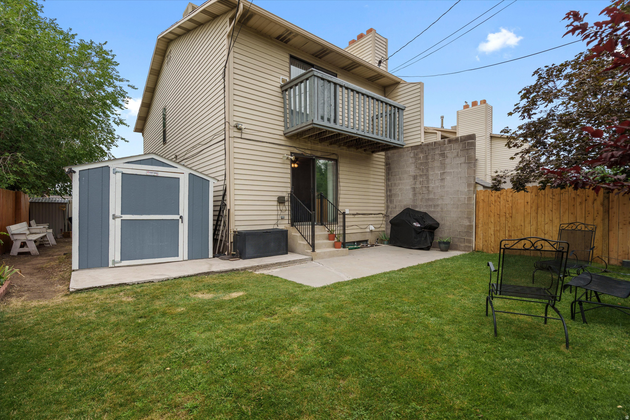CHATEAU TOWNHOMES - Residential