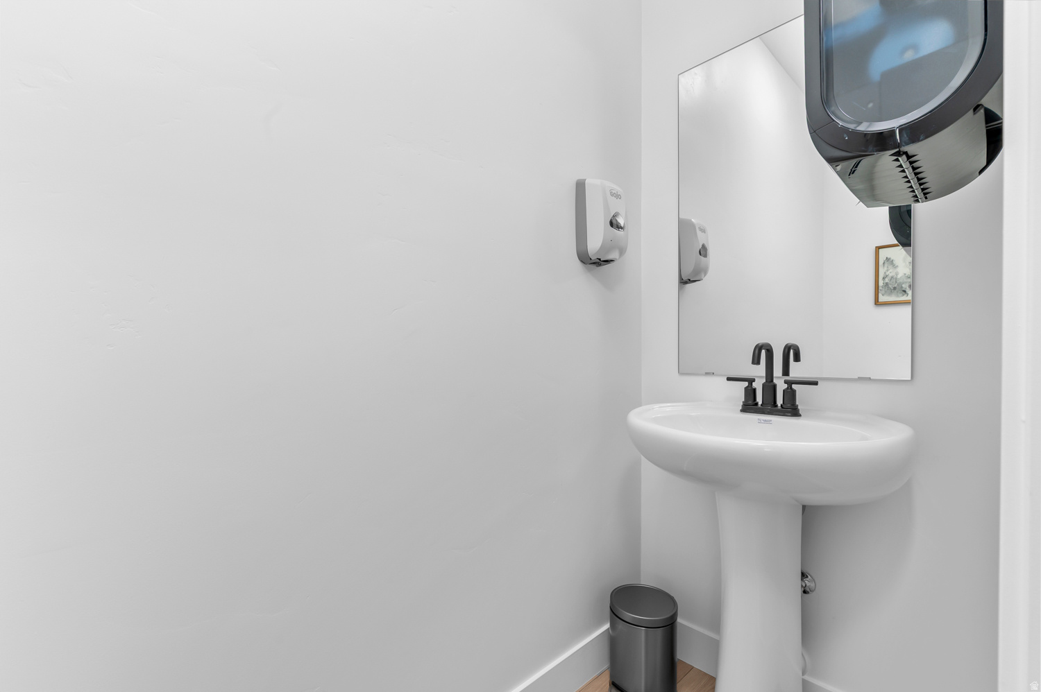 WEST MEADOWS - Residential