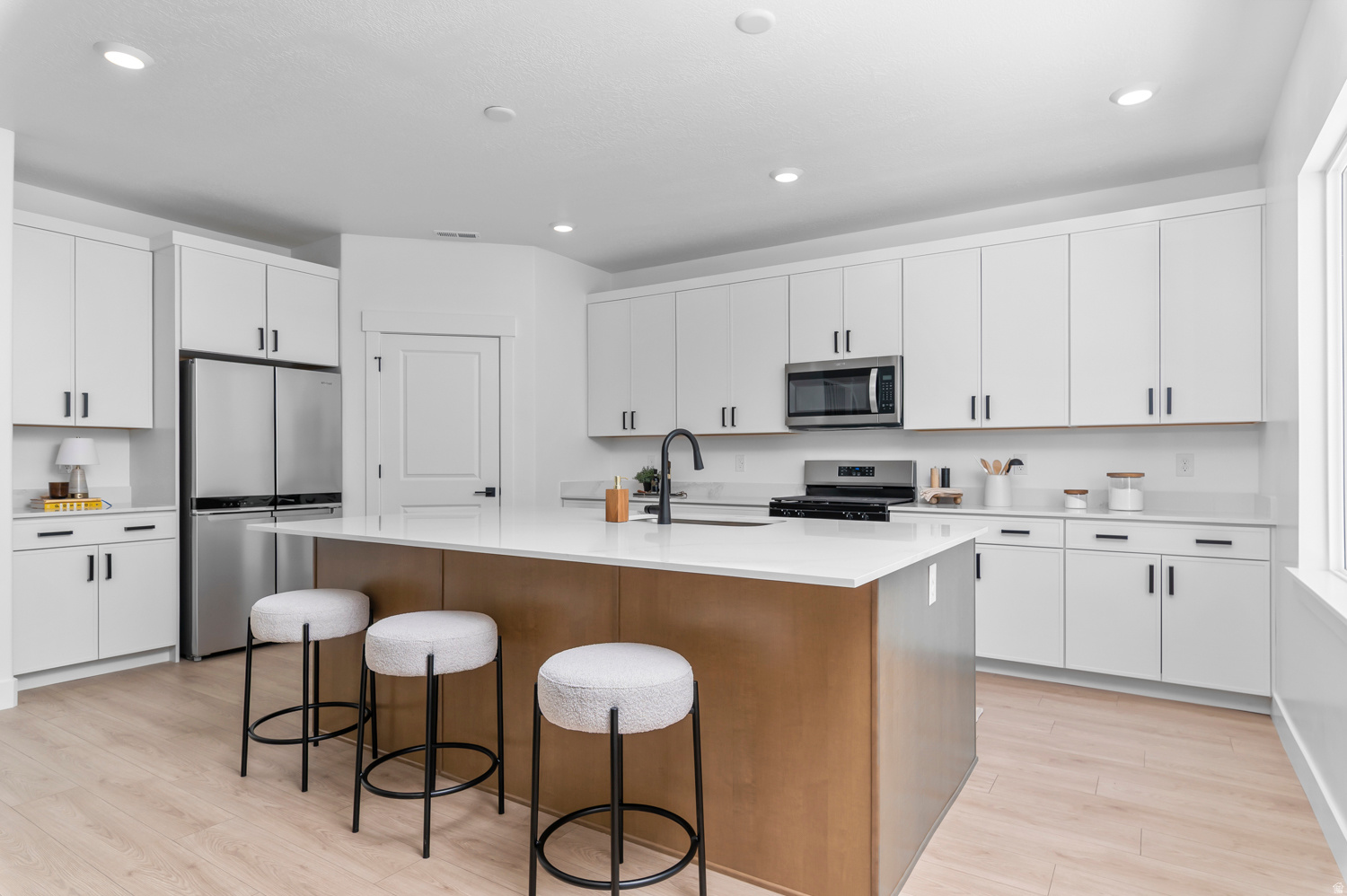 WEST MEADOWS - Residential