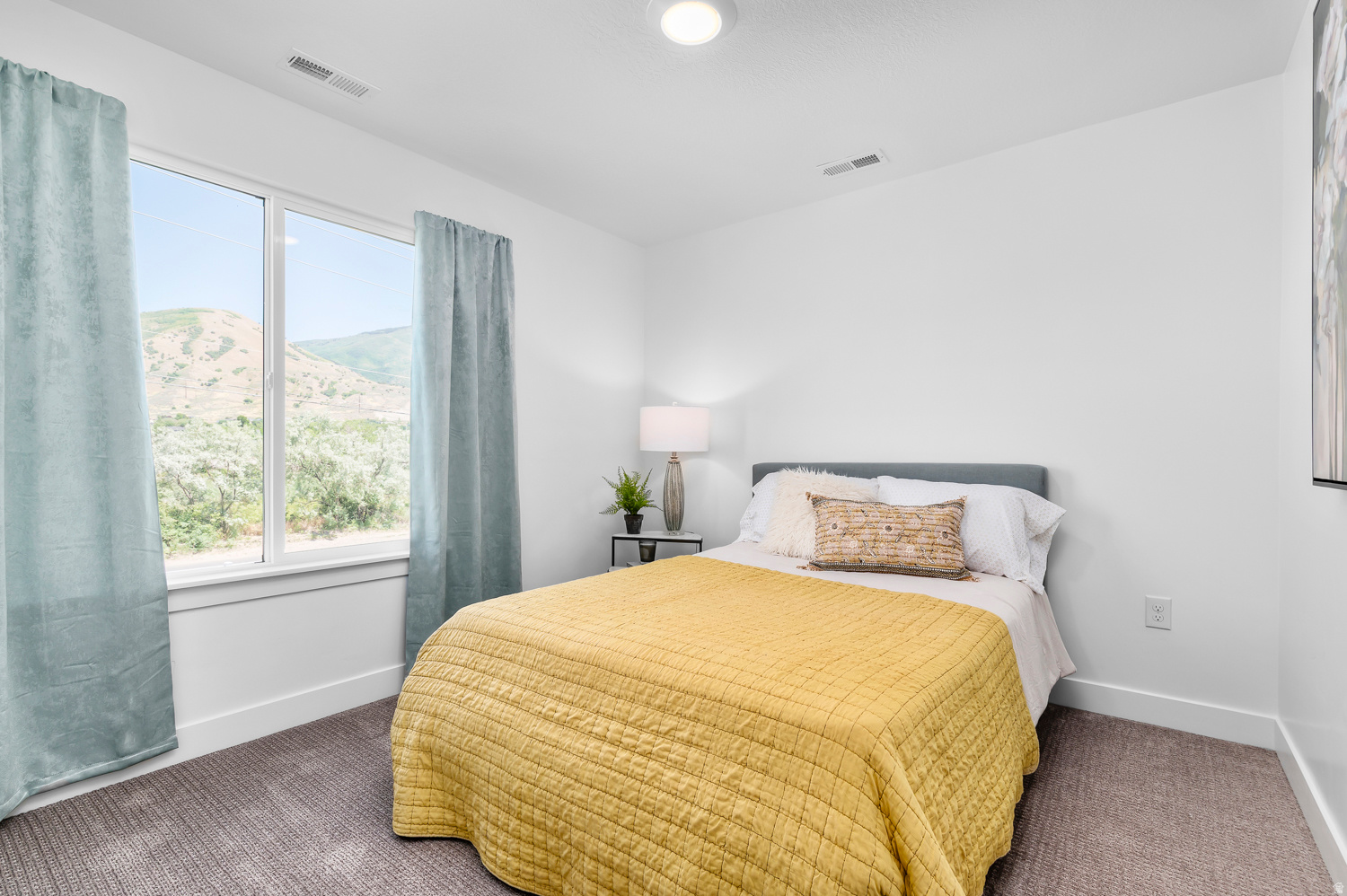 WEST MEADOWS - Residential