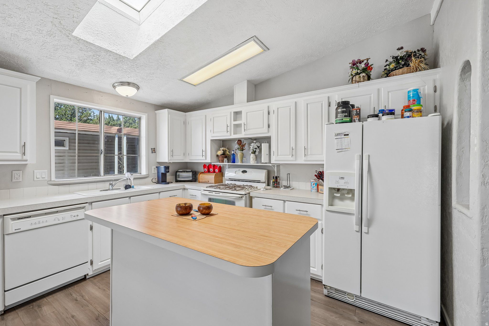 MAJESTIC MEADOWS - Residential