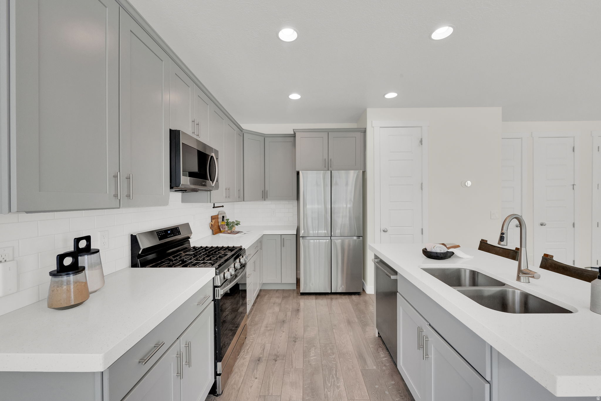 RIDGE - Residential