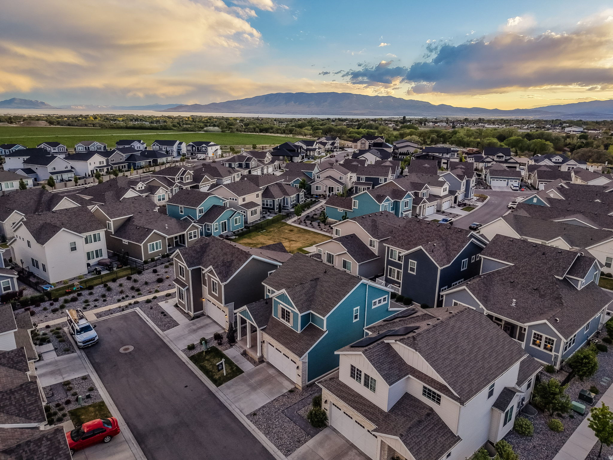 RIDGE - Residential