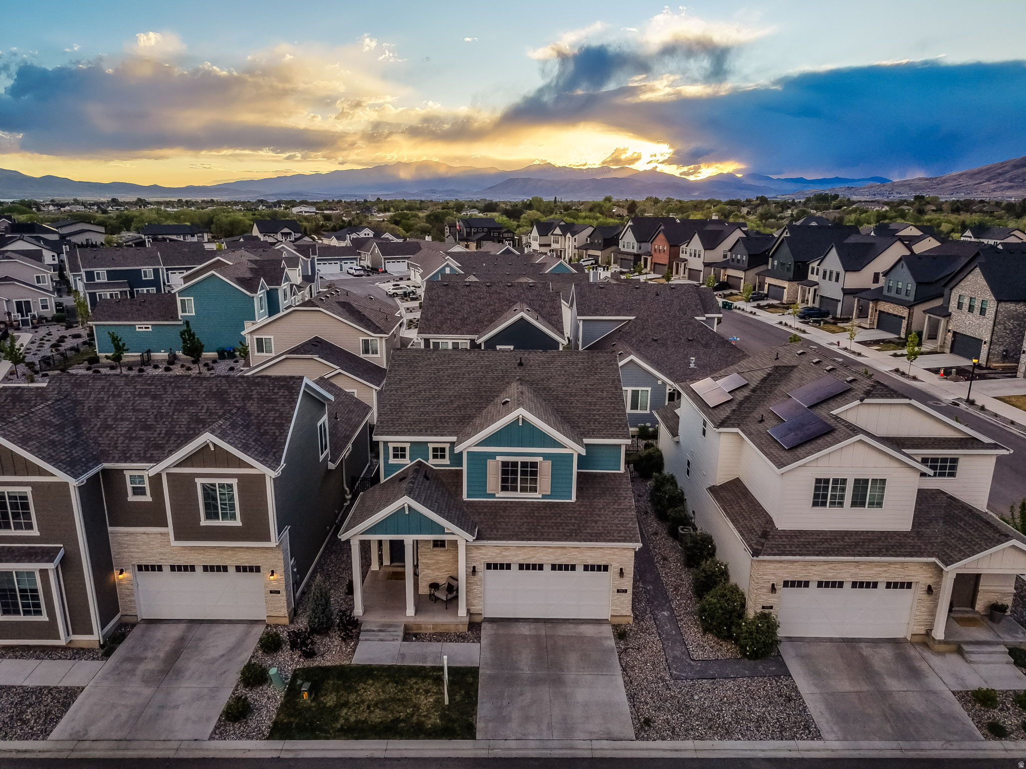 RIDGE - Residential