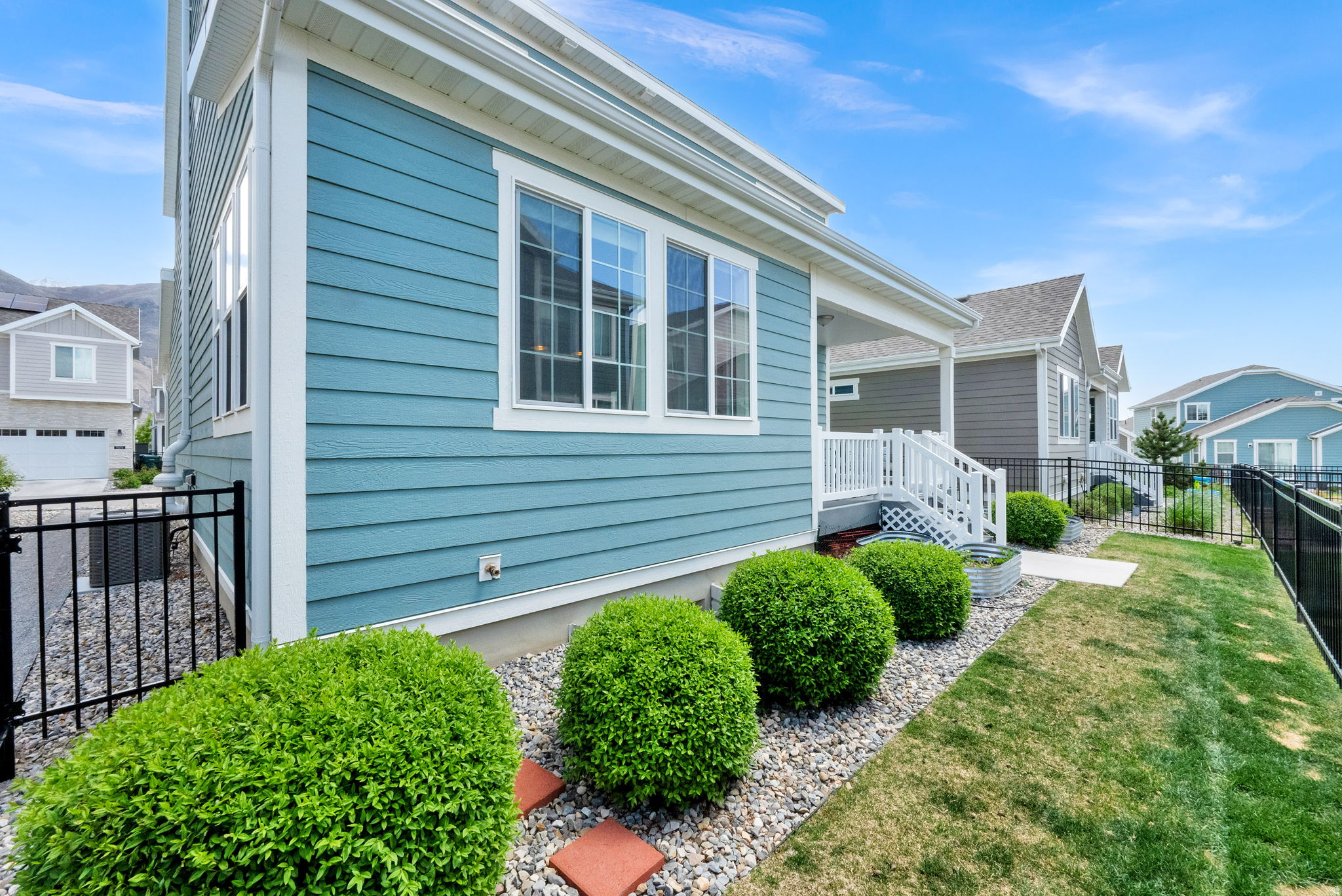 RIDGE - Residential