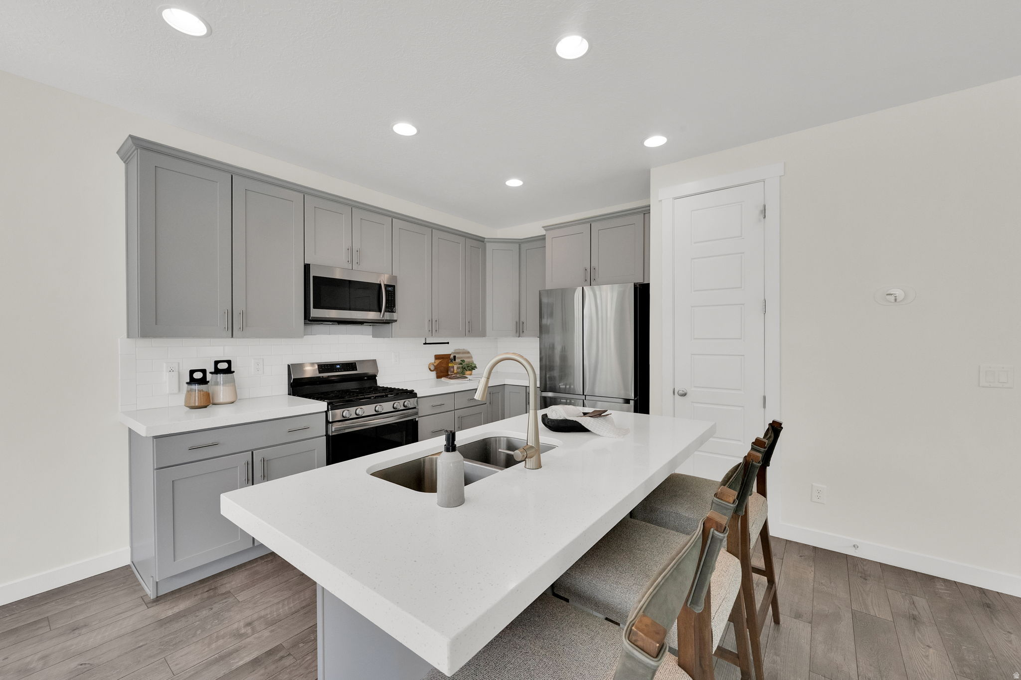 RIDGE - Residential