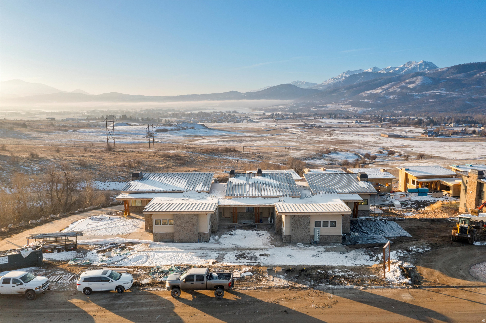 THE RIDGE TOWNHOMES - Residential
